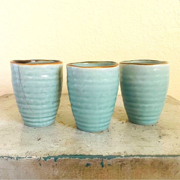 Vintage Chinese Celadon Tea Cups - Picture 11 of 11